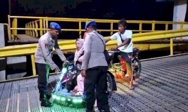 Layanan-Prima-Balik-Mudik-Lebaran-Polres-Situbondo-Siagakan-Personel-di-Pelabuhan-Jangkar